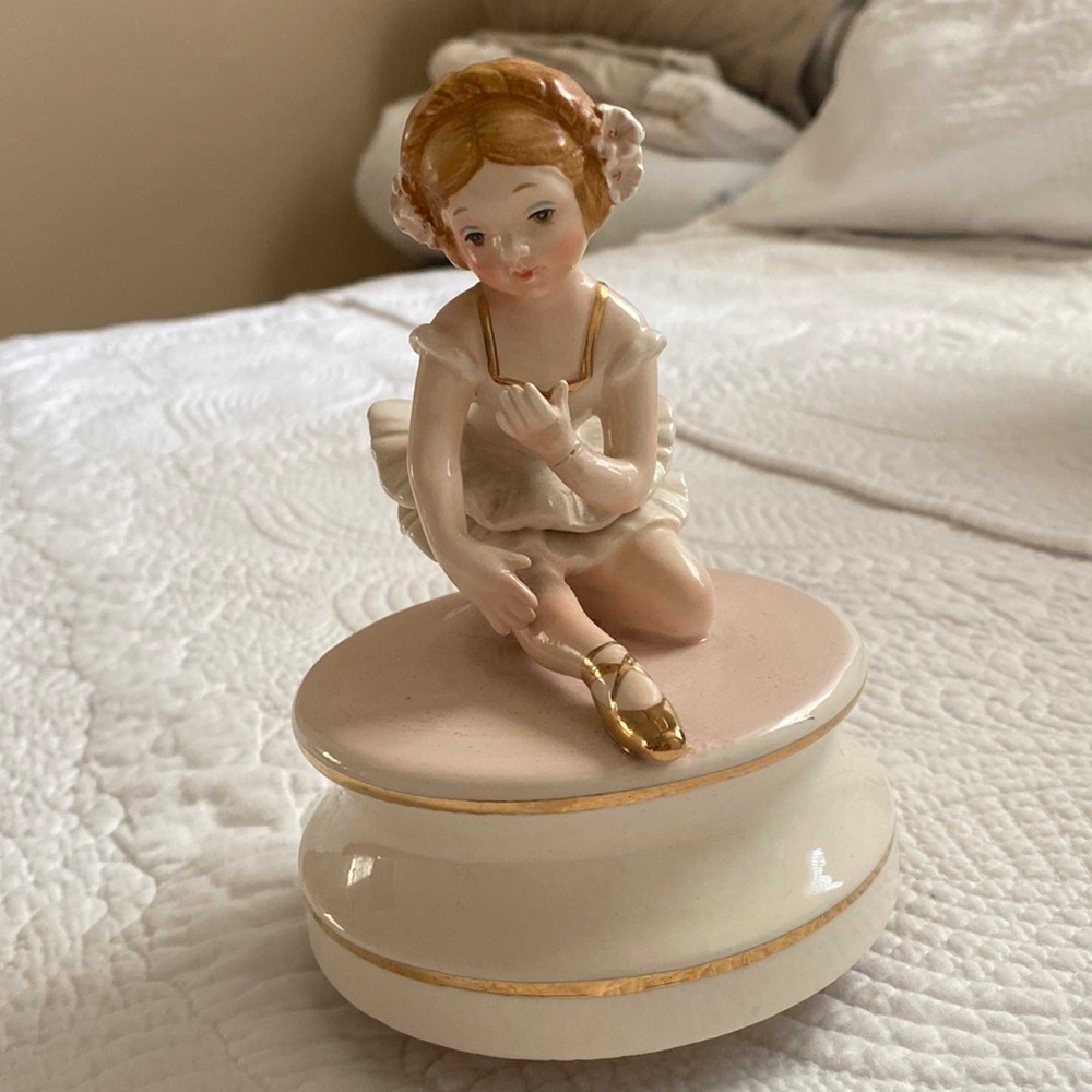 Schmidt Music box